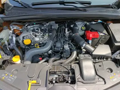 Photo 27 Renault Captur  TCe 140 EDC - 21