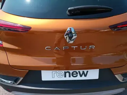 Photo 31 Renault Captur  TCe 140 EDC - 21