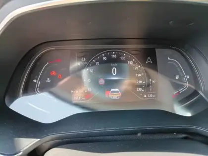 Photo 16 Renault Captur  TCe 140 EDC - 21