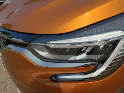 Photo 26 Renault Captur  TCe 140 EDC - 21