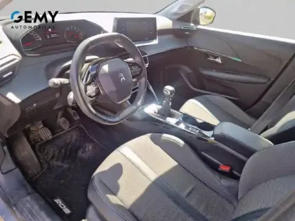 Photo 8 Peugeot 208  PureTech 100 S&S BVM6