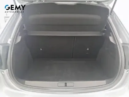 Photo 26 Peugeot 208  PureTech 100 S&S BVM6