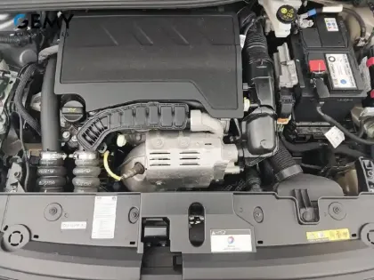 Photo 32 Peugeot 208  PureTech 100 S&S BVM6