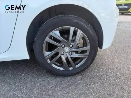 Photo 10 Peugeot 208  BlueHDi 100 S&S BVM6
