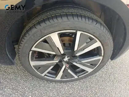 Photo 10 Peugeot 208  PureTech 100 S&S BVM6