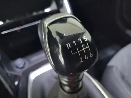 Photo 13 Peugeot 208  100 S&S BVM6