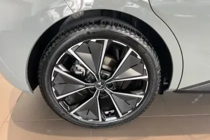 Photo 10 DS DS 4  Hybride E-Tense 225 EAT8