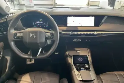 Photo 18 DS DS 4  Hybride E-Tense 225 EAT8