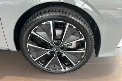 Photo 11 DS DS 4  Hybride E-Tense 225 EAT8