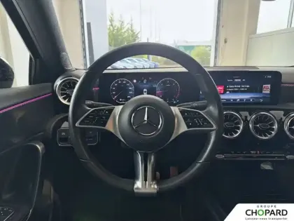 Photo 15 Mercedes Classe A  180 d 8G-DCT