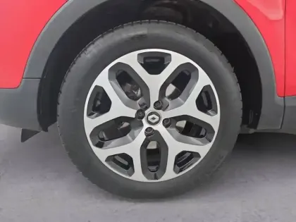 Photo 26 Renault Captur  TCe 120 Energy EDC