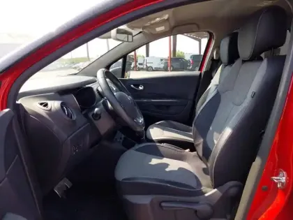 Photo 8 Renault Captur  TCe 120 Energy EDC