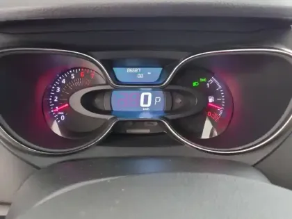 Photo 35 Renault Captur  TCe 120 Energy EDC