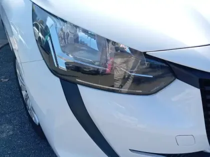 Photo 15 Peugeot 208  PureTech 75 S&S BVM5