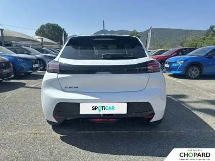 Photo 27 Peugeot 208  Electrique 50 kWh 136ch