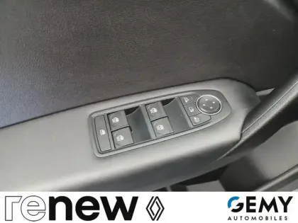 Photo 11 Renault Captur  TCe 90