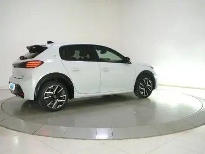 Photo 28 Peugeot 208  Hybrid 145 ch e-DCS6