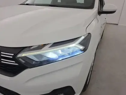 Photo 178 Dacia Sandero  SCe 65