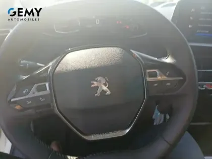 Photo 19 Peugeot 208  PureTech 100 S&S BVM6