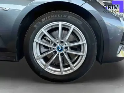 Photo 13 BMW Serie 3 Touring 320e xDrive 204 ch BVA8