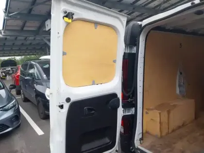 Photo 11 Renault Trafic  FGN L1H1 3000 KG BLUE DCI 130