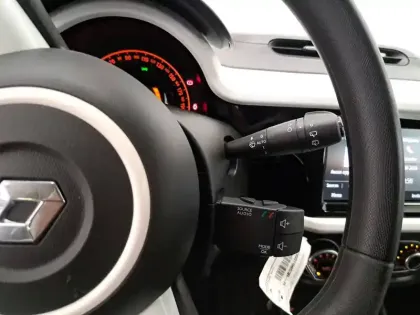 Photo 28 Renault Twingo  III SCe 65