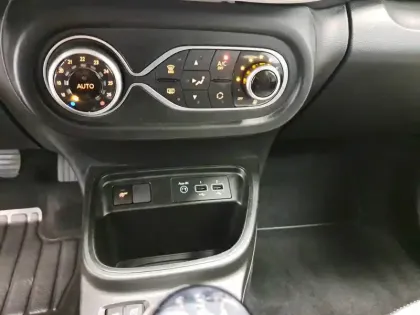 Photo 34 Renault Twingo  III SCe 65