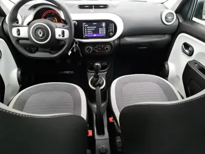 Photo 38 Renault Twingo  III SCe 65