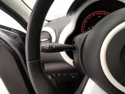 Photo 27 Renault Twingo  III SCe 65