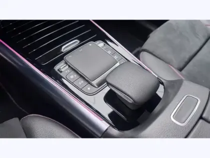 Photo 17 Mercedes GLA 250 e AMG Line