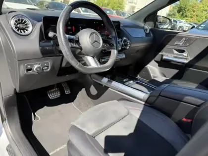 Photo 8 Mercedes Classe B 200 d AMG Line