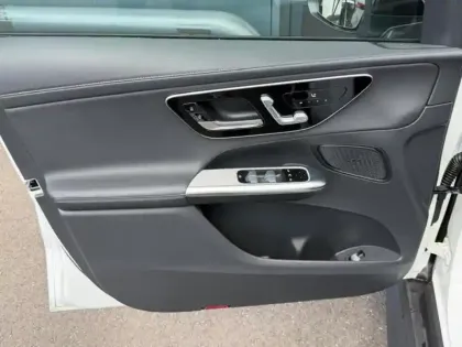 Photo 13 Mercedes GLC  300 e  Hybrid EQ 4MATIC AM