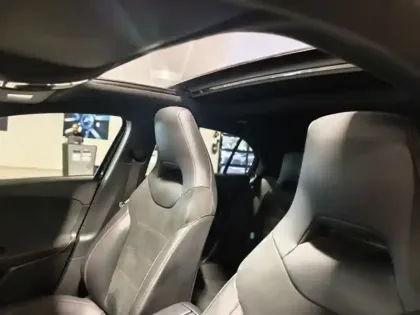 Photo 20 Mercedes Classe A 250 e Hybrid EQ AMG Line