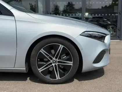 Photo 8 Mercedes Classe A 180 Progressive Line