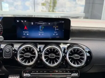 Photo 19 Mercedes CLA  250 e Hybrid EQ Coupé AMG 