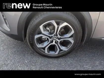 Photo 8 Renault Captur  1.6 E-Tech hybride 145ch Techno