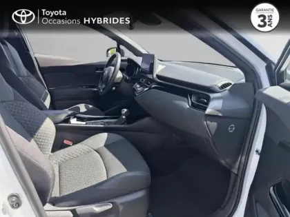 Photo 5 Toyota C-HR  1.8 Hybride 122ch Design Ultimate E-CVT
