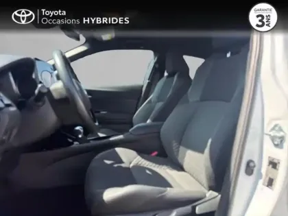 Photo 10 Toyota C-HR  1.8 Hybride 122ch Design Ultimate E-CVT