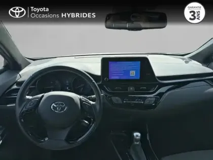 Photo 7 Toyota C-HR  1.8 Hybride 122ch Design Ultimate E-CVT
