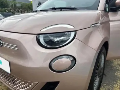 Photo 11 Fiat 500  e 118ch Icône