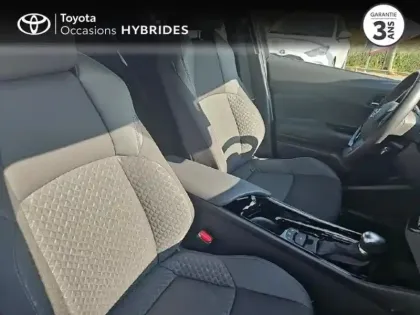 Photo 11 Toyota C-HR  1.8 Hybride 122ch Design Ultimate E-CVT