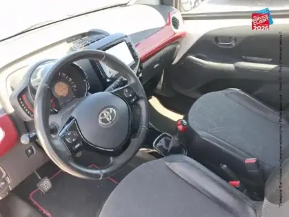Photo 14 Toyota Aygo  1.0 VVT-i 69ch x-glam 5p