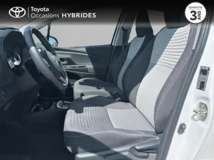 Photo 10 Toyota Yaris  100h Dynamic 5p RC19