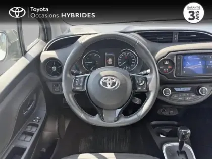 Photo 12 Toyota Yaris  100h Dynamic 5p RC19