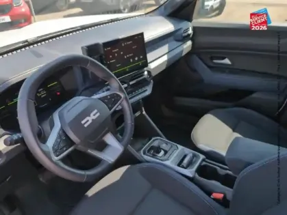 Photo 14 Dacia Duster  1.6 hybrid 140ch Journey