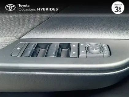 Photo 12 Toyota C-HR  2.0 Hybride 200ch Design MY25