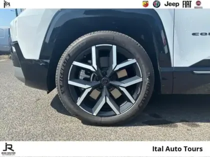 Photo 10 Jeep Compass  1.6 Turbo T4 225ch e-Hybrid Plug-in Summit BVR7
