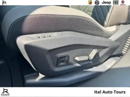 Photo 13 Jeep Compass  1.6 Turbo T4 225ch e-Hybrid Plug-in Summit BVR7