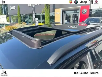 Photo 11 Jeep Compass  1.6 Turbo T4 225ch e-Hybrid Plug-in Summit BVR7