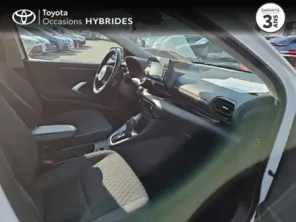 Photo 11 Toyota Yaris  116h Dynamic Business 5p + Programme Beyond Zero Academy MY21